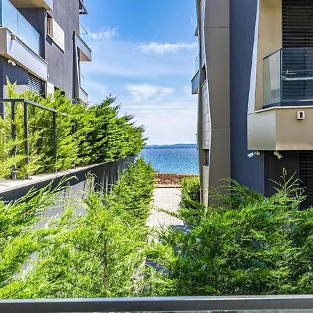 Luxury Seaside Apartmán