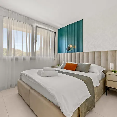 Luxury Seaside Zadar