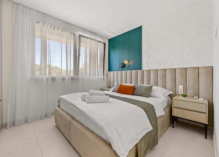 Luxury Seaside Zadar